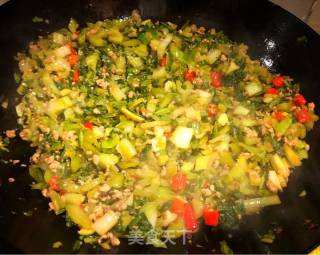 Stir-fried Minced Pork with Mustard Greens recipe