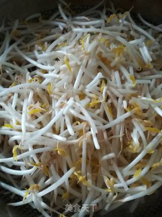 Hot and Sour Mung Bean Sprouts recipe