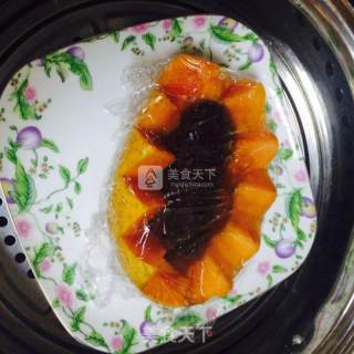 Papaya, Sea Cucumber, Peach Gum, Snow Lotus Seed Boat recipe