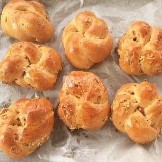 Walnut Red Date Meal Buns recipe