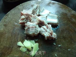 Steamed Pork Ribs with Lotus Seed recipe