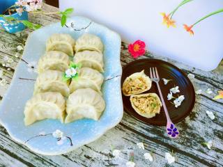 Steamed Dumplings with Sauerkraut and Egg Stuffing recipe