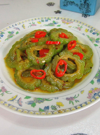 Spicy Stir-fried Bitter Gourd Rings recipe