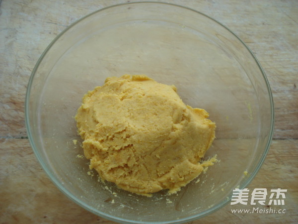 Bean Paste Pumpkin Pie recipe