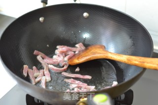 [stir-fried Bacon with Parsley] (heating is The Key) recipe