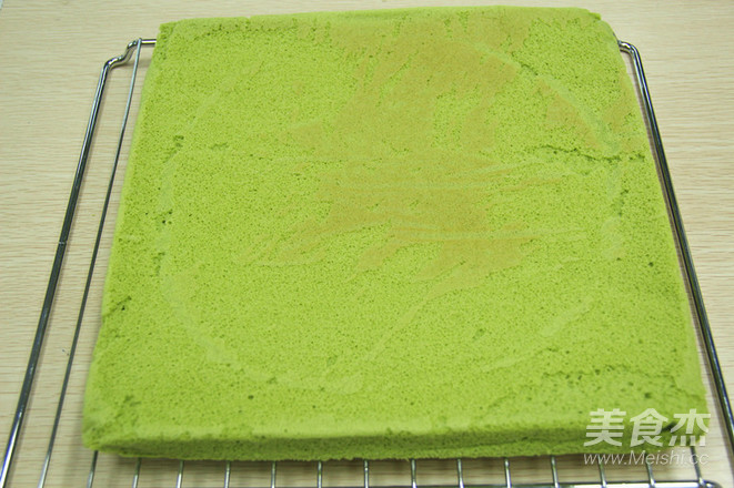 Barley Grass Green Cake Roll recipe