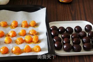 Mooncakes with Red Bean Paste and Egg Yolk Filling recipe