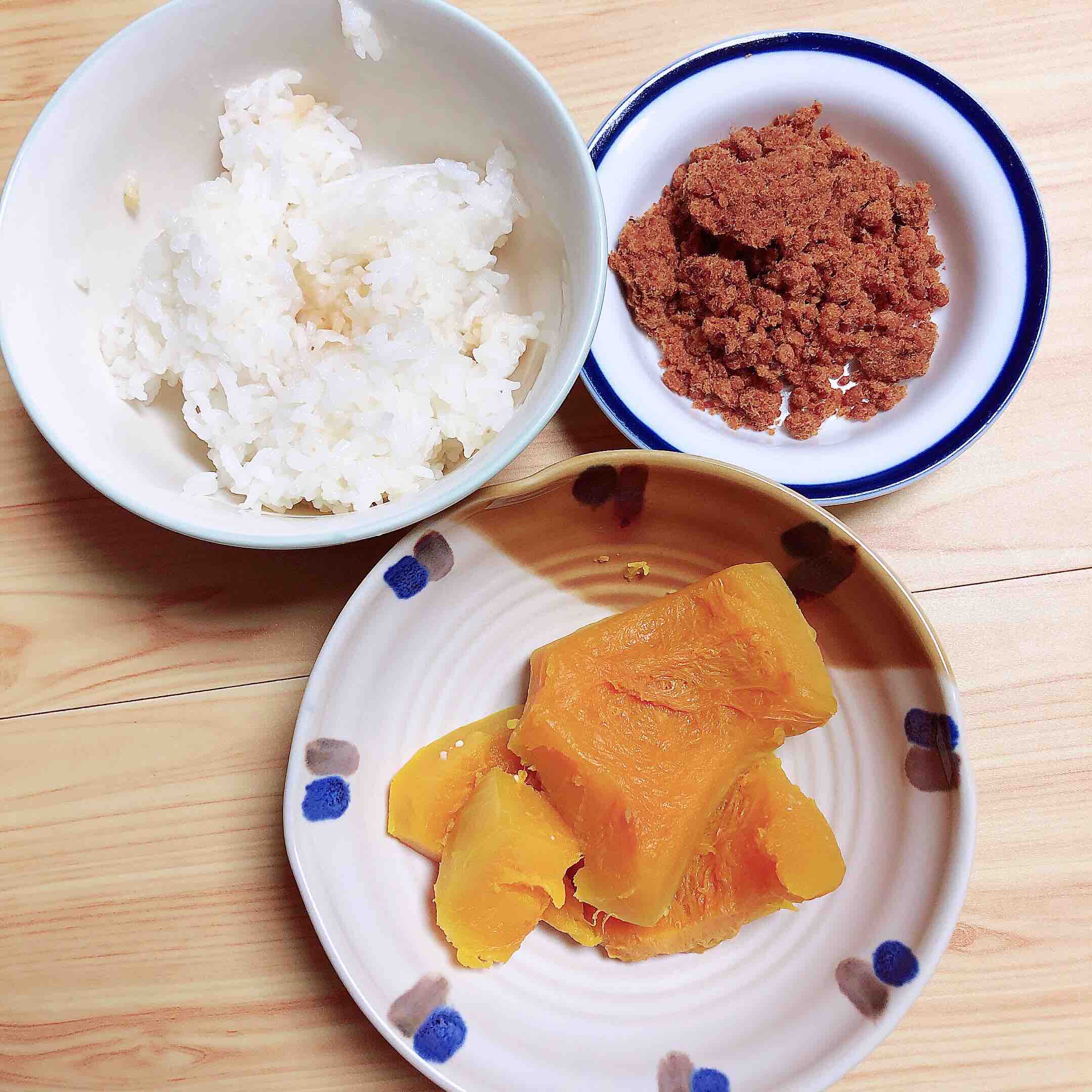 Pork Floss and Pumpkin Rice Ball (10-minute Quick Meal) recipe