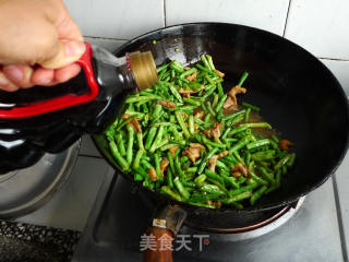 Stir-fried Soft Beans with Sauce recipe