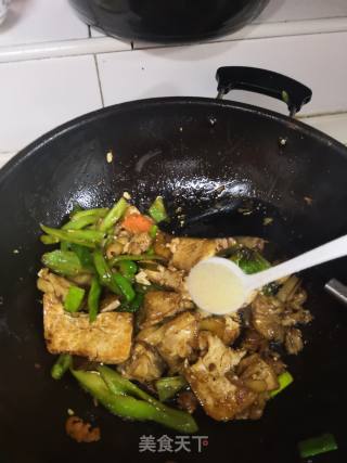 Braised Tofu with Chicken Nuggets recipe