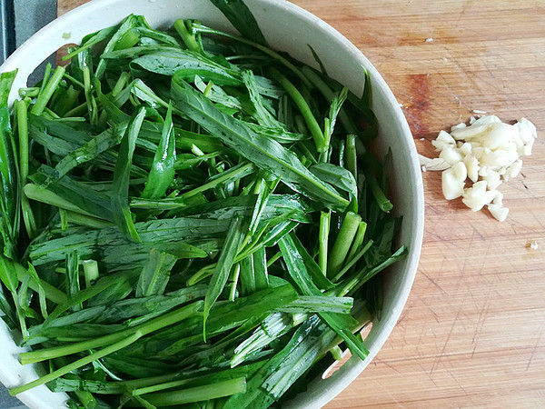 Stir-fried Tong Vegetables recipe