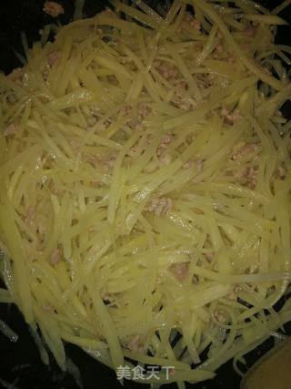 Shredded Potatoes with Minced Meat recipe