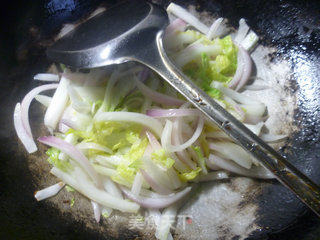 Stir-fried Cabbage with Onion Pork Belly recipe