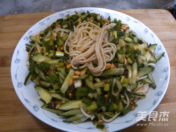 Cold Noodles with Cucumber and Shallots recipe