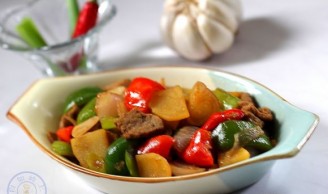 Stir-fried Pork with Seasonal Vegetables