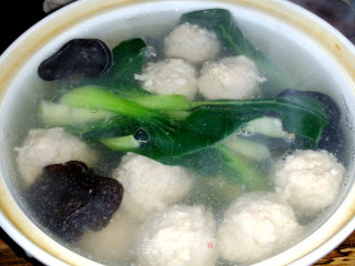 Fungus, Vegetables and Meatball Soup recipe
