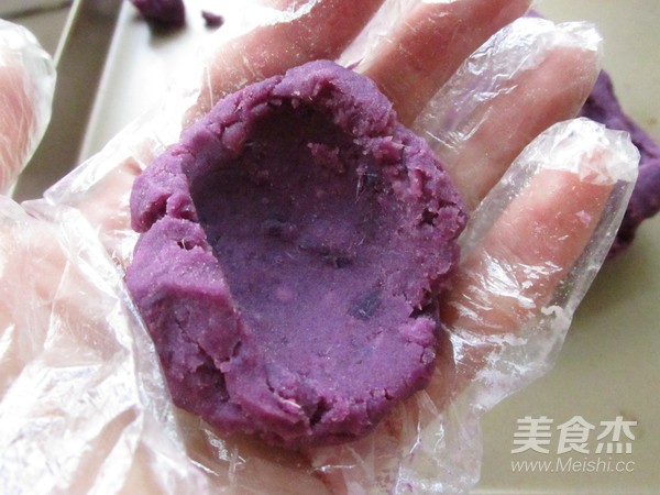 Purple Sweet Potato Yolk Crisp recipe