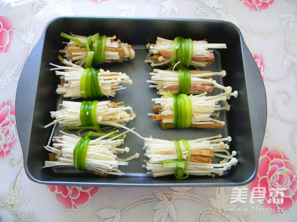 Dried Tofu and Enoki Mushroom Vegetable Rolls recipe