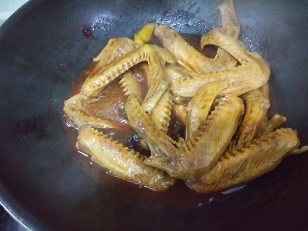 Duck Wings in Sauce recipe