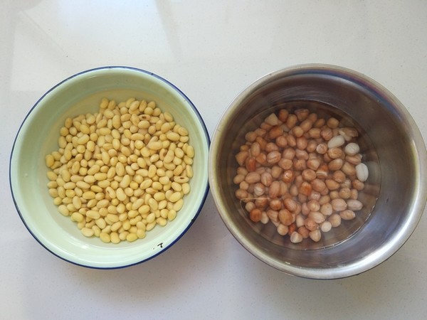 Fried Potherb Mustard with Soybeans recipe