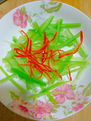 Celery Mixed with Fragrant Dried recipe