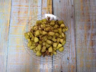 Stir-fried Diced Cucumber with Minced Meat recipe