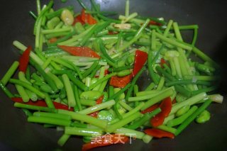 Stir-fried Broad Beans with Garlic recipe