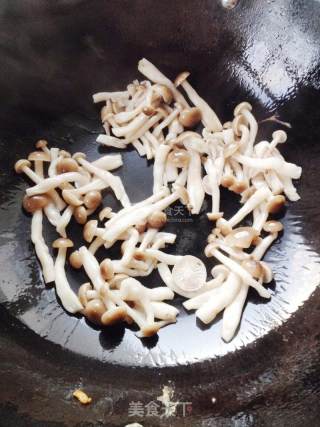 Fried Duck Eggs with Crab Mushroom recipe