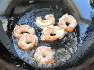 Fried Shrimp with Celery recipe