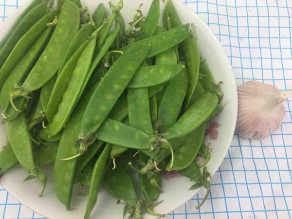 Cold Snow Peas recipe