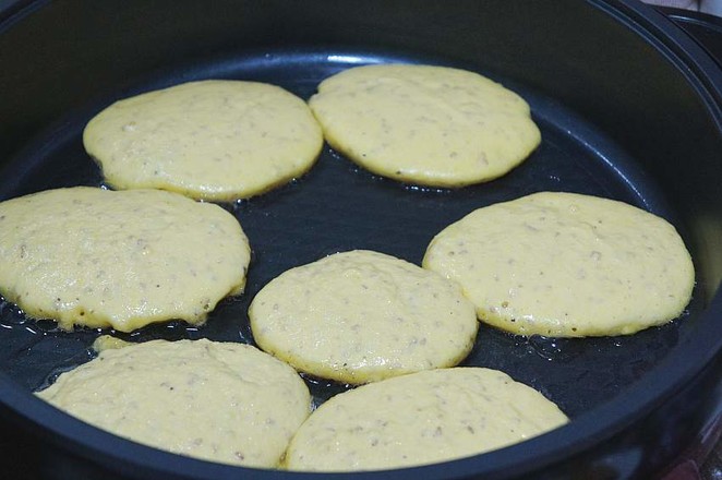 Cornmeal Pan-baked recipe