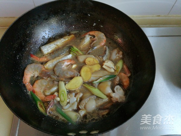Stewed Seafood recipe