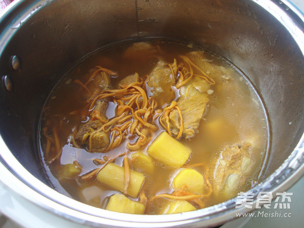 Cordyceps Flower Yam Pork Ribs Soup recipe