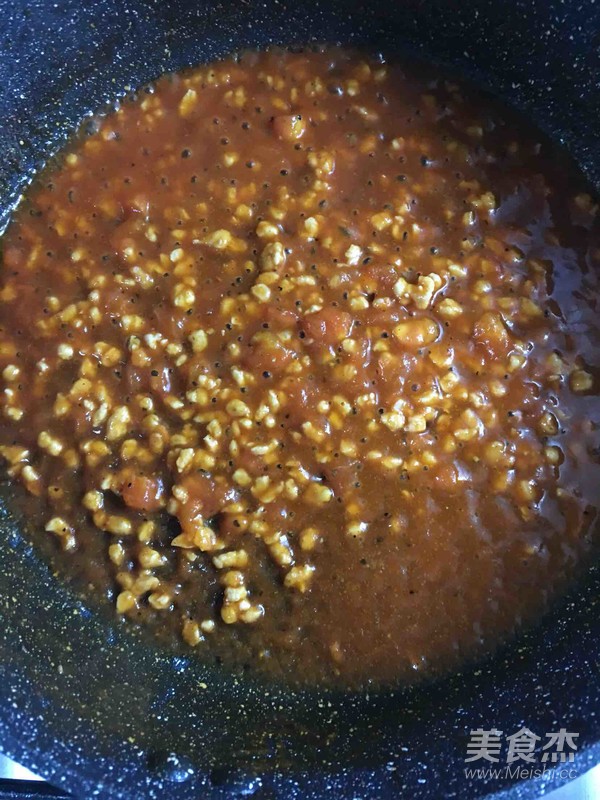 Spaghetti with Tomato Meat Sauce recipe