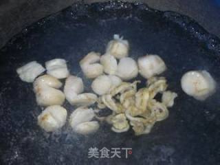 Stir-fried Fresh Scallops with Celery recipe