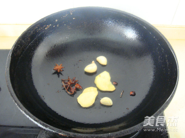 Stewed Beef Tendon with Tomato recipe