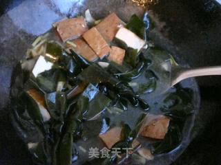 Tofu Seaweed Soup recipe