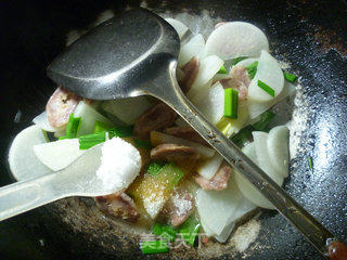 Stir-fried Radish with Sausage recipe