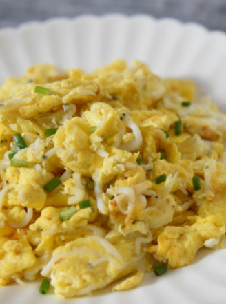 Whitebait Scrambled Eggs are Not Fishy and Delicious Tips! recipe