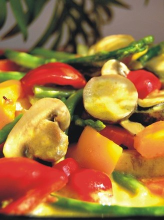 Stir-fried Vegetables with Coconut Milk Curry recipe