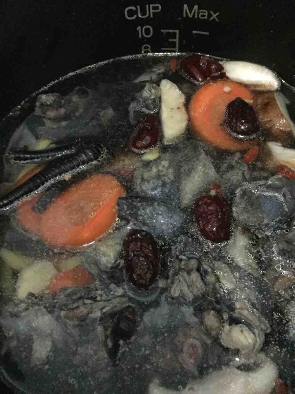 Mushroom Black Chicken Soup recipe