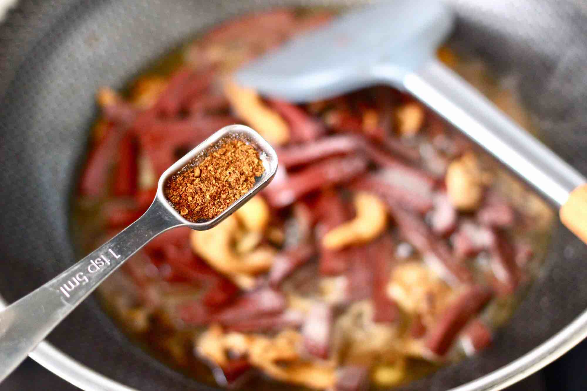 Stir-fried Pork Blood with Garlic Plum Pork recipe