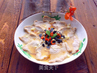 Drum Pepper Steamed Pork Slices recipe