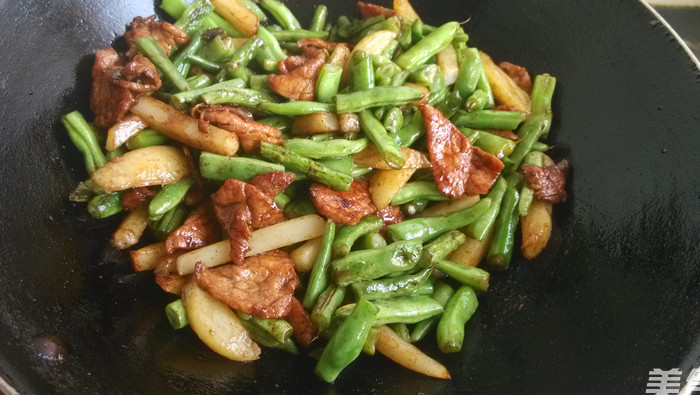 Potato Stew with Beans recipe