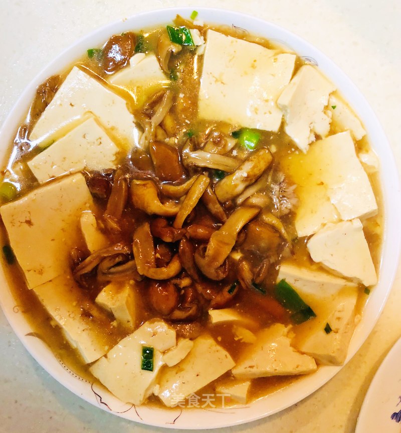 Stewed Tofu with Nameko Mushroom