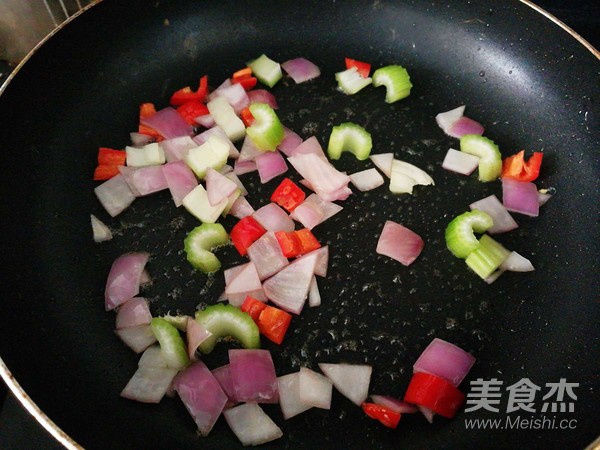 Stir-fried Steamed Buns with Cheese recipe