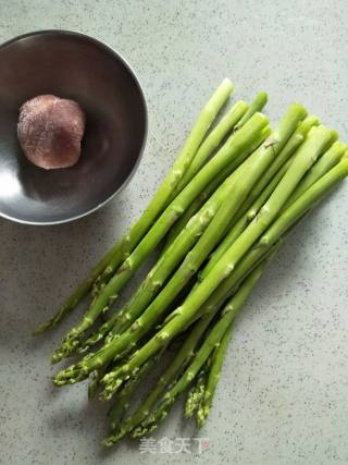 Asparagus Stir-fried Pork recipe