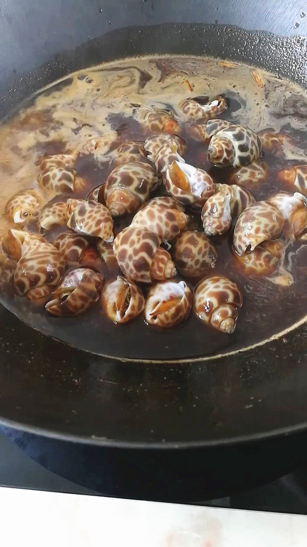 Chuanxiang Braised Flower Snail recipe