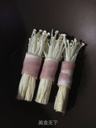 Bacon Enoki Mushroom Roll recipe