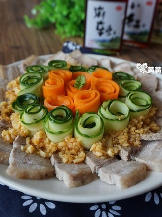 Garlic White Meat is Very Warm Chinese Style Tongue recipe